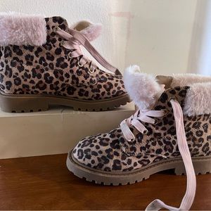 Kid’s winter leopard boots